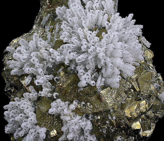 Quartz & Calcite on Chalcopyrite